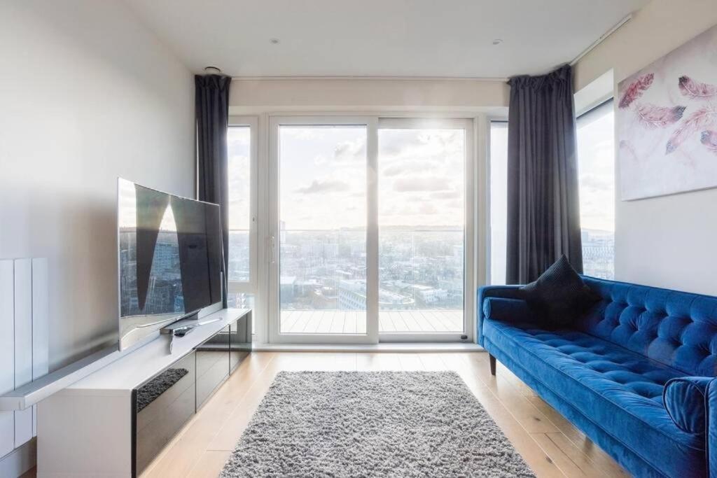 Luxury River Side Penthouse Лондон Екстериор снимка