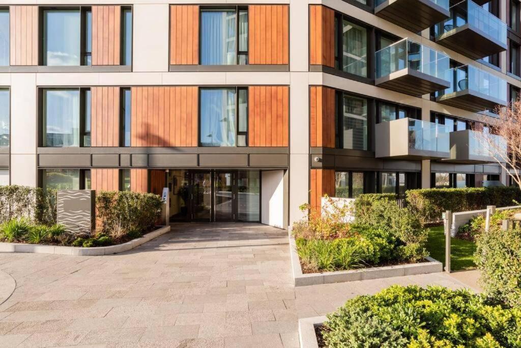 Luxury River Side Penthouse Лондон Екстериор снимка