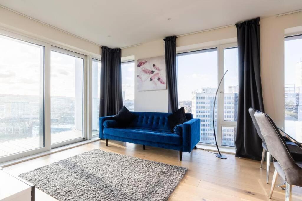 Luxury River Side Penthouse Лондон Екстериор снимка
