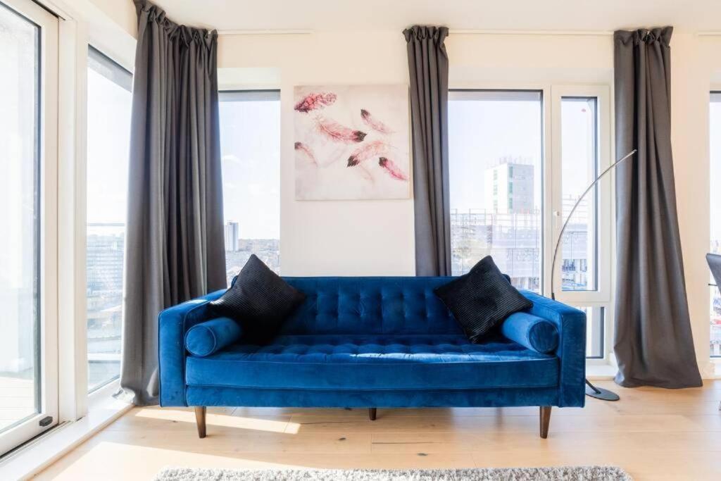 Luxury River Side Penthouse Лондон Екстериор снимка